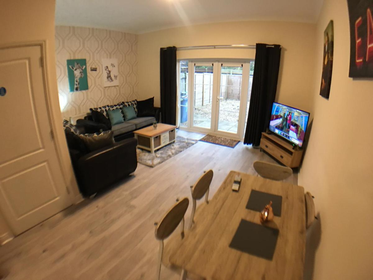 Very Large House, 6 Beds, 4 Bedrooms, 3 Bathrooms, 5 Smart Tv'S & Van Parking Boston Eksteriør billede